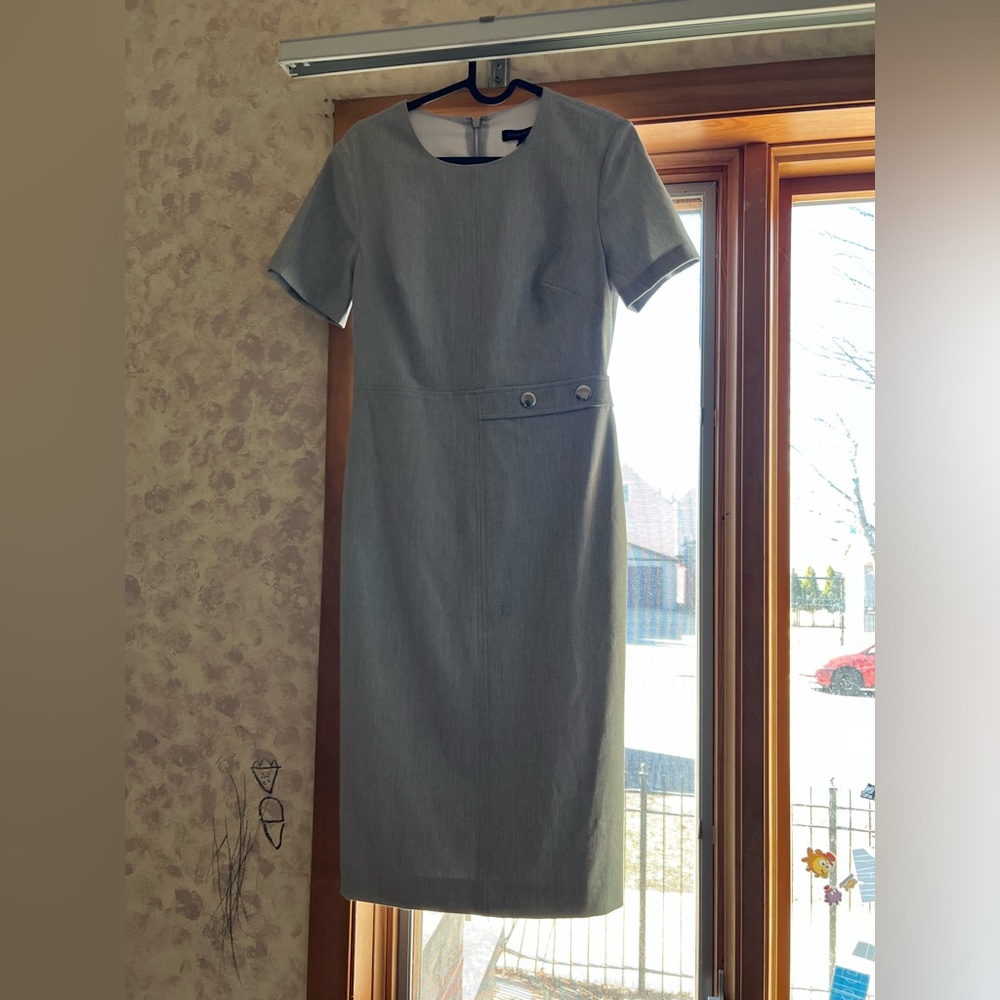 Banana Republic Elegant Gray Midi Dress